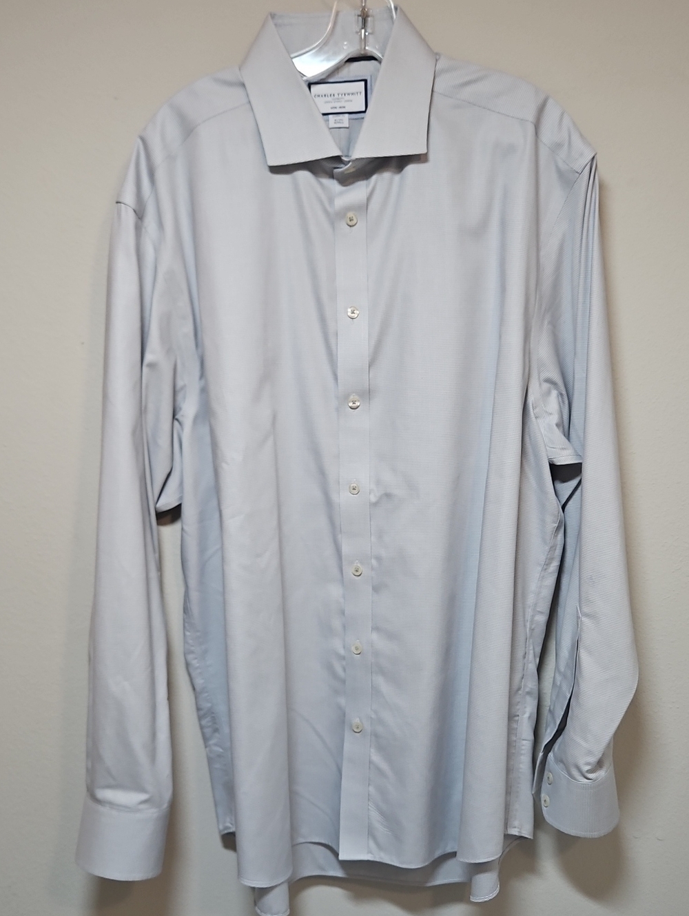 Charles Tyrwhitt Light Blue Men's Dress Shirt - Spread Collar